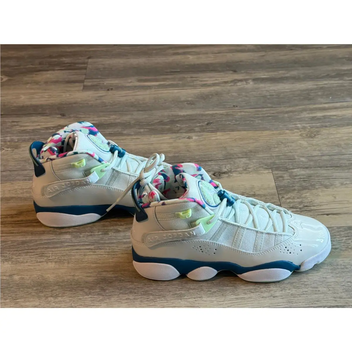 Nike shoes - Barely Green 9