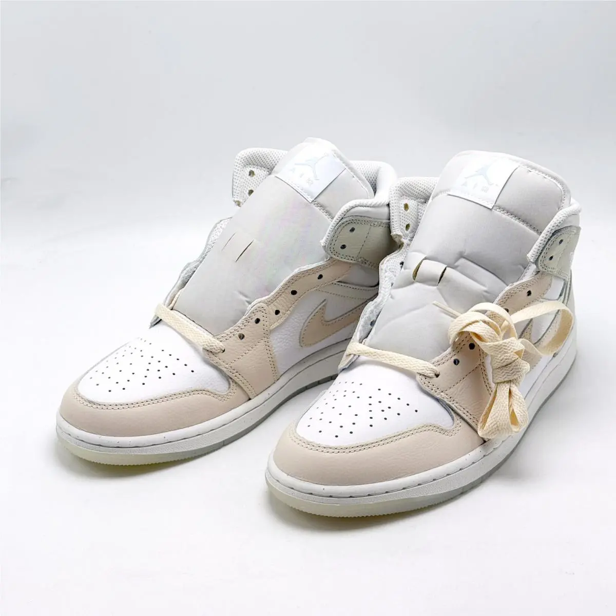 Nike shoes - Air Jordan 1 Mid SE - HJ6654 100 - White 0