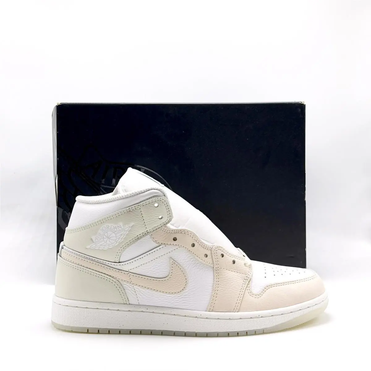 Nike shoes - Air Jordan 1 Mid SE - HJ6654 100 - White 4