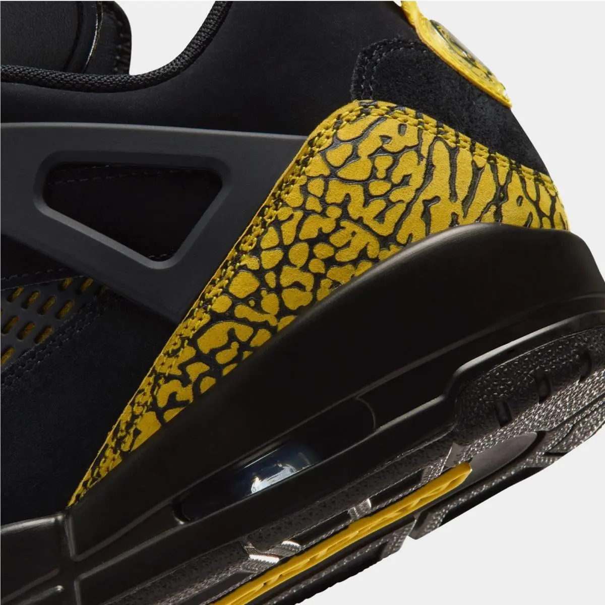 Nike shoes - Spizike Low - Spizike Low - IQ9368-010 - Yellow 3