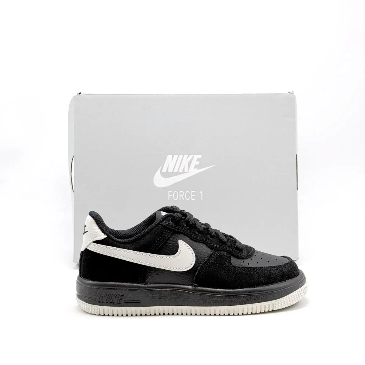 Nike shoes - Black 4