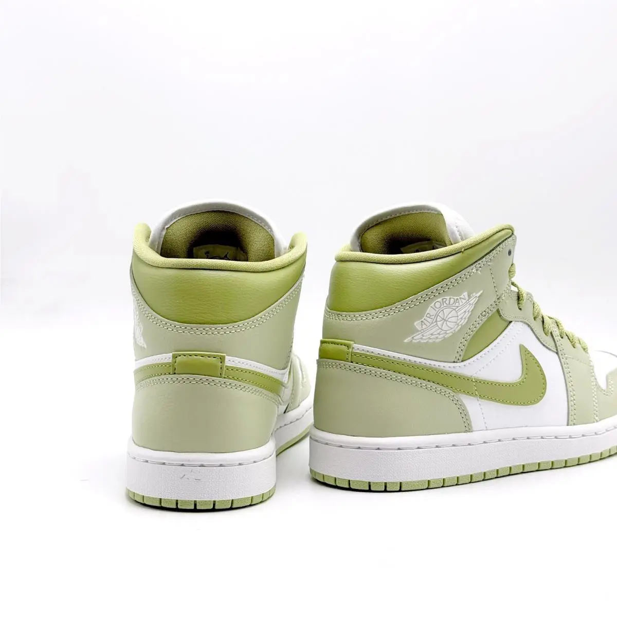 Nike shoes - Nike Air Jordan 1 - Air - BQ6472 302 - Green 2