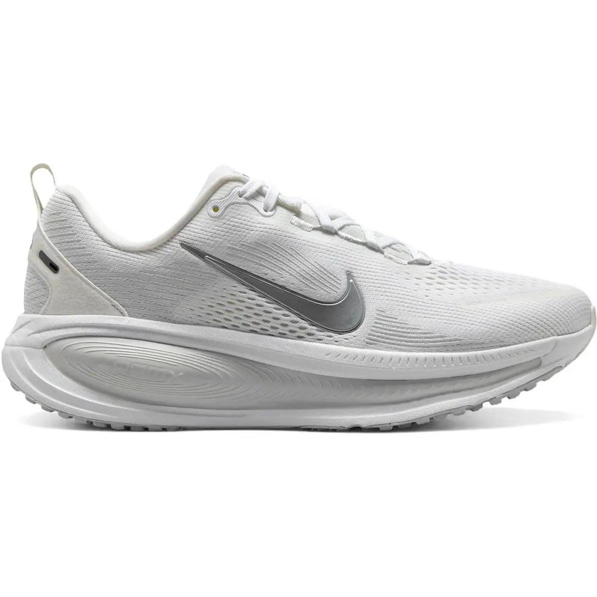 Nike Vomero 18 White Photon Dust Summit White Metallic Silver Women`s - Footwear