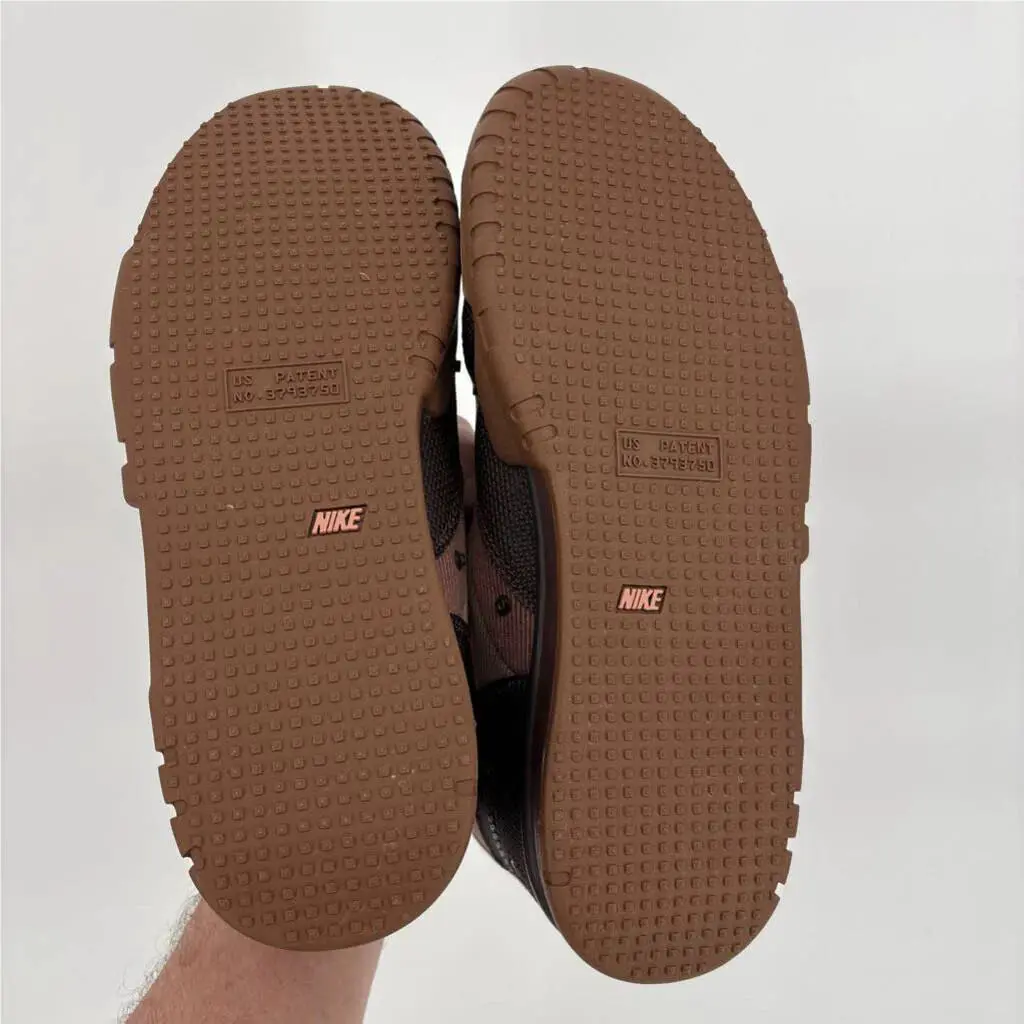 Nike shoes - LT CHOCOLATE/RUST PINK 6