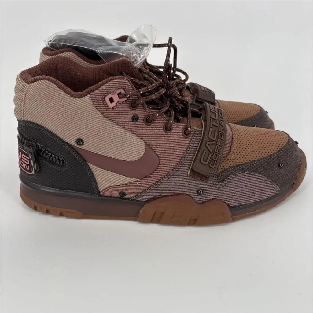 Nike shoes - LT CHOCOLATE/RUST PINK 7