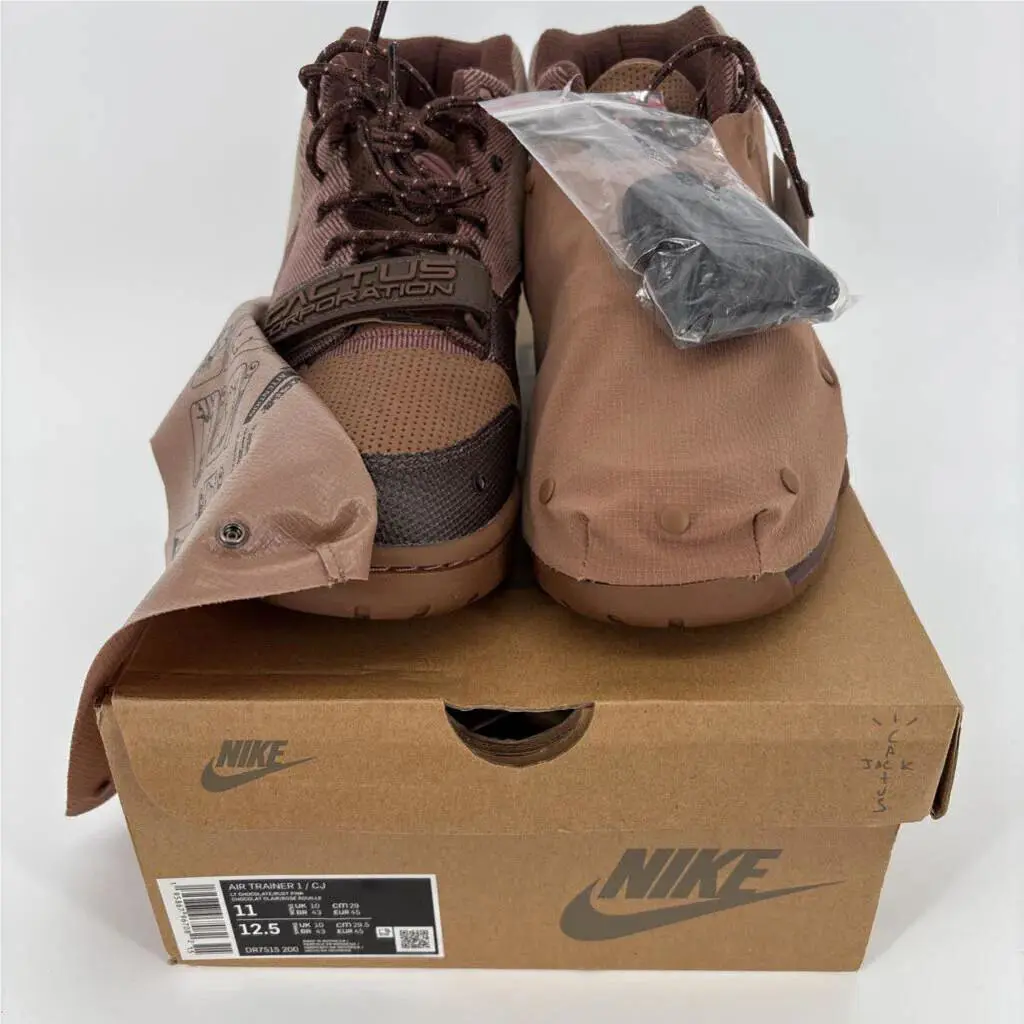 Nike shoes - LT CHOCOLATE/RUST PINK 8