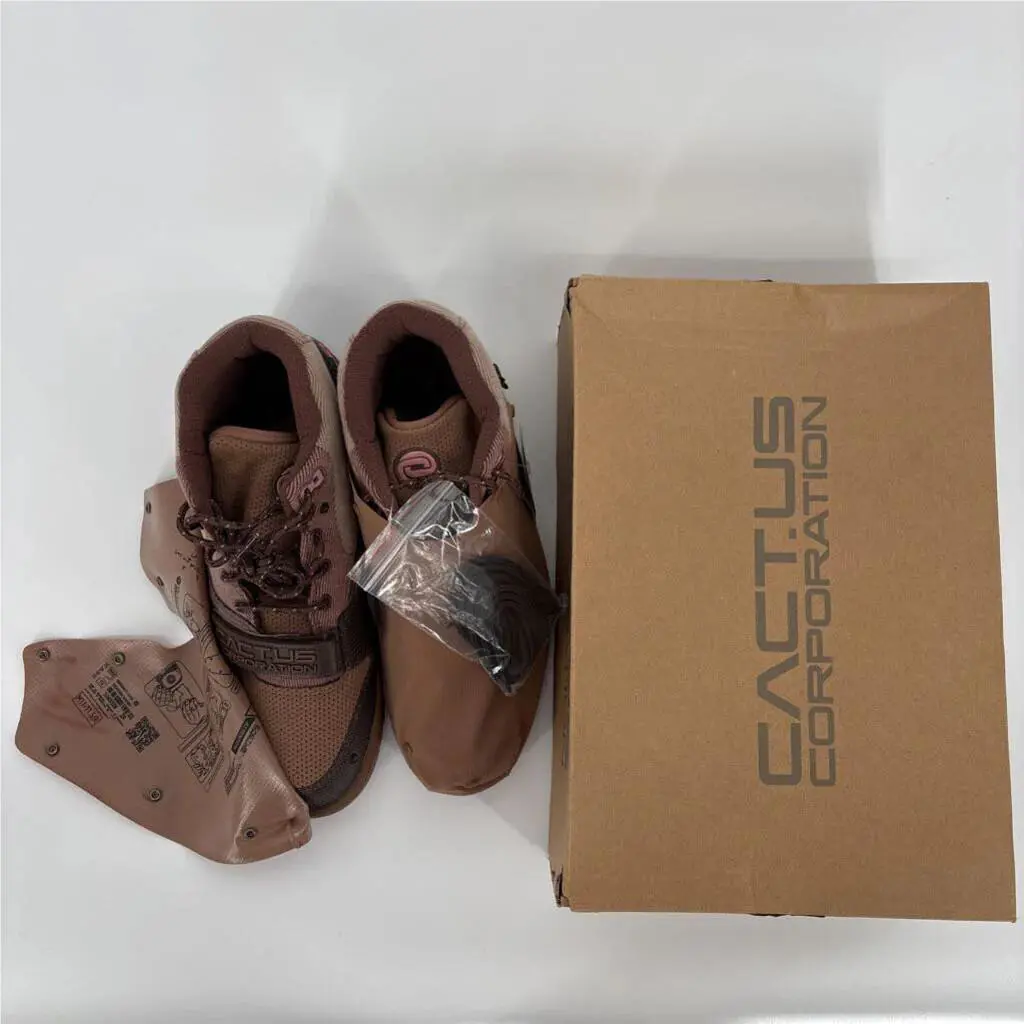 Nike shoes - LT CHOCOLATE/RUST PINK 10