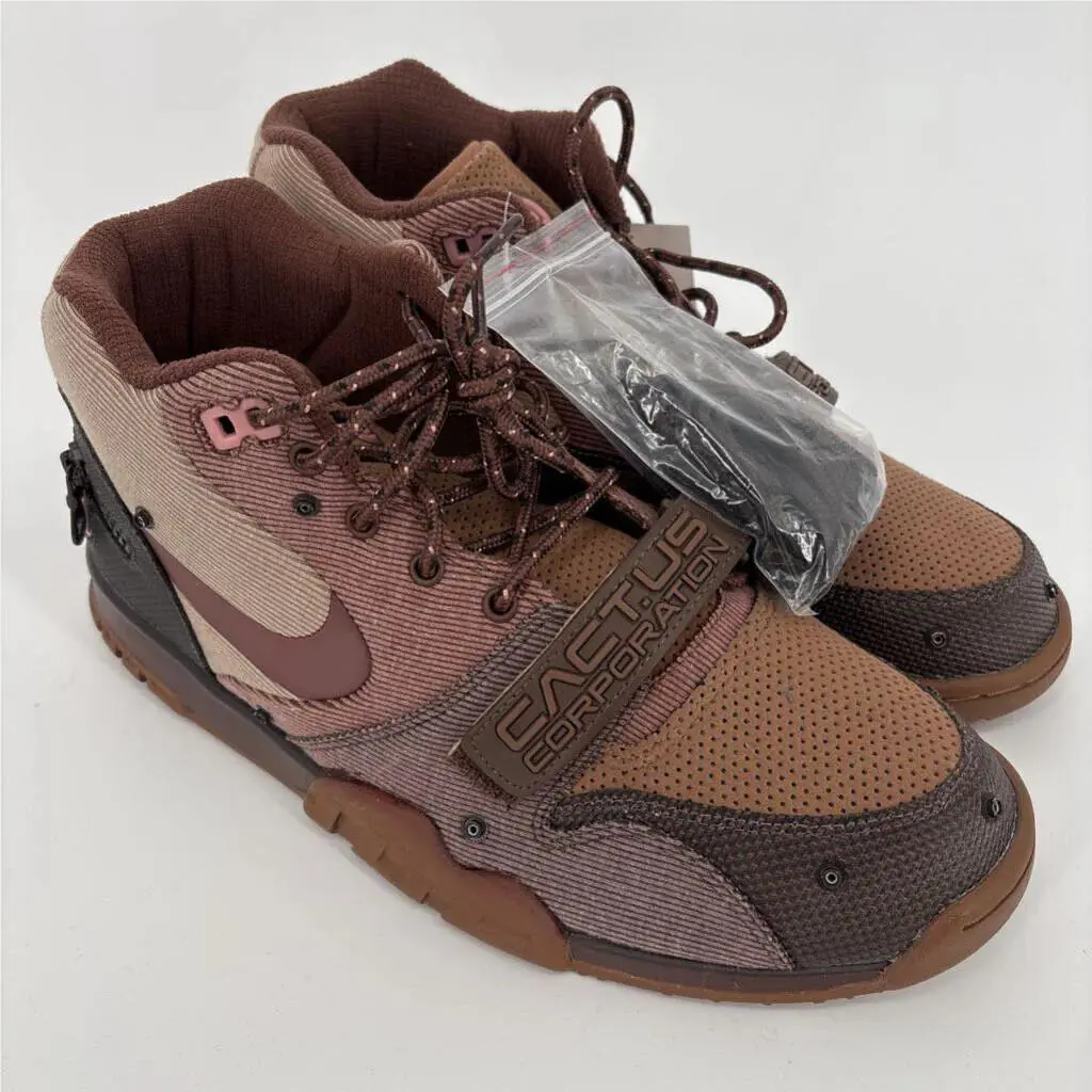 Nike shoes - LT CHOCOLATE/RUST PINK 11