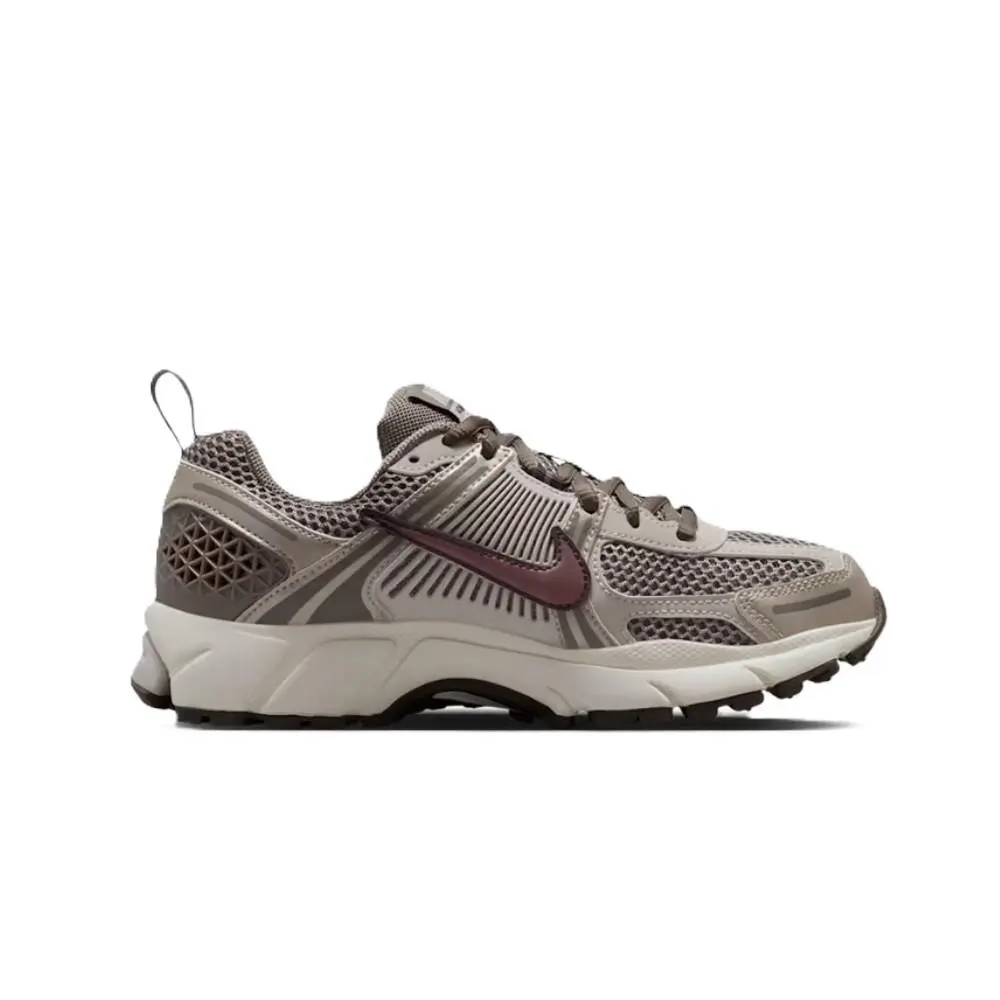 Nike shoes - HF6998 200 - HF6998 200 - Taupe Haze/Tattoo-Silt Red 4