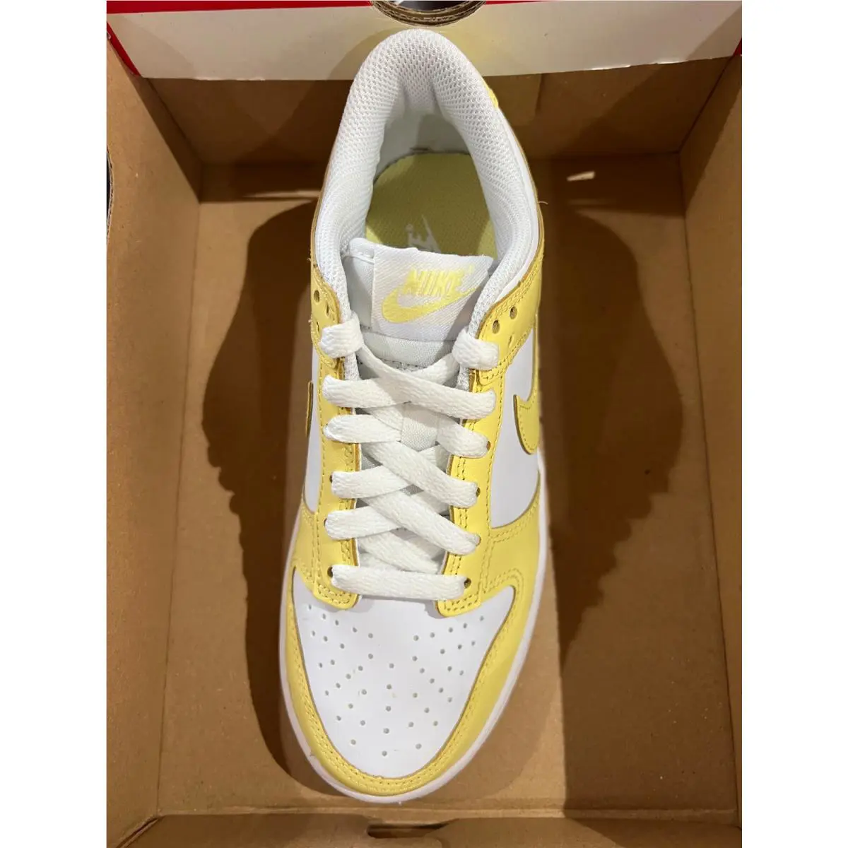 Nike shoes - WHITE / SOFT YELLOW 2