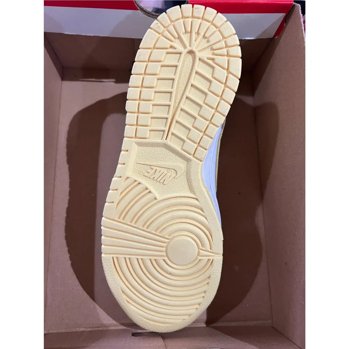 Nike shoes - WHITE / SOFT YELLOW 5