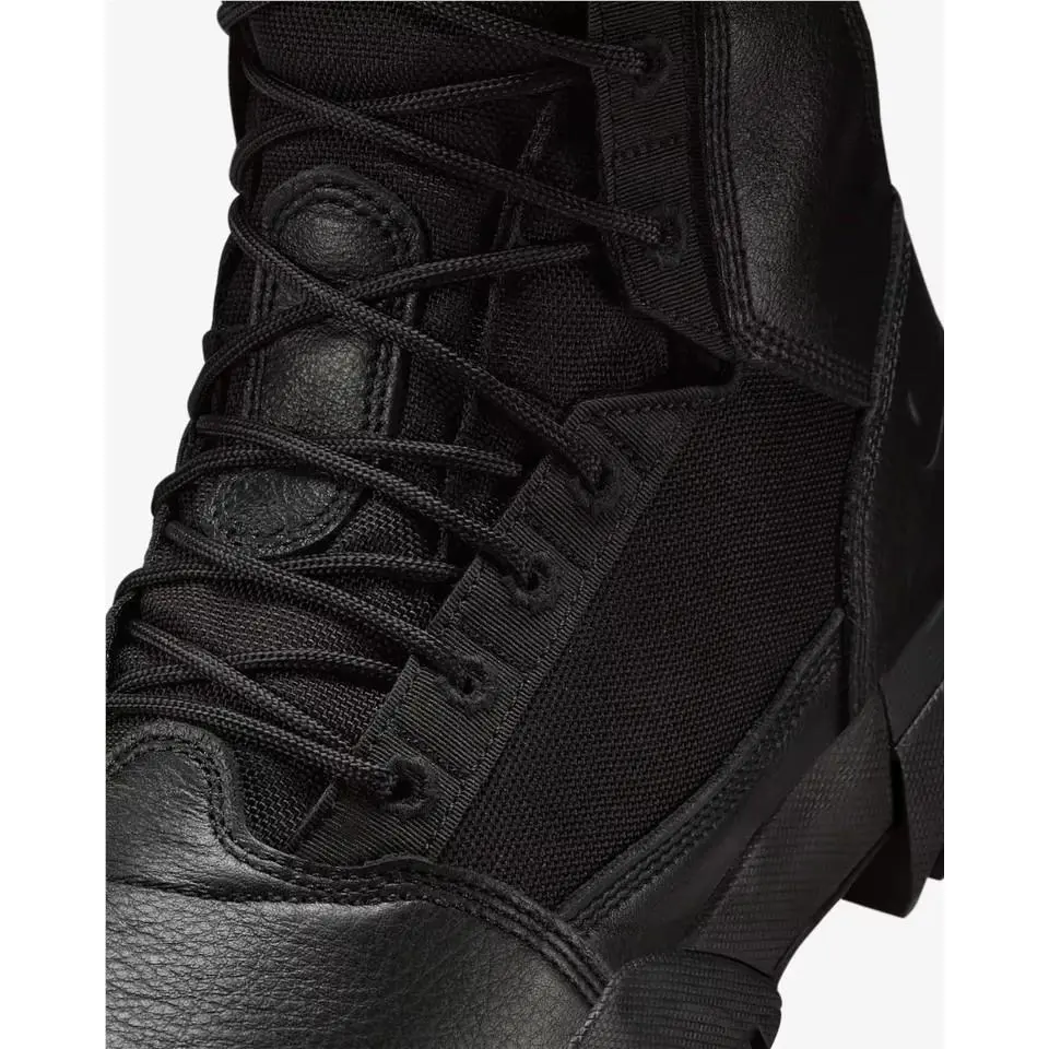 Nike shoes - Ukiah 8