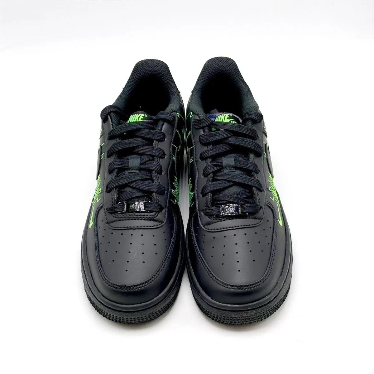 Nike shoes - Black 1