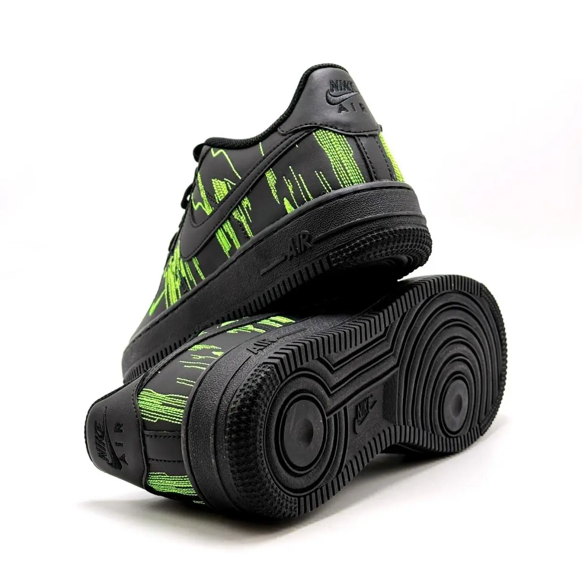 Nike shoes - Black 3