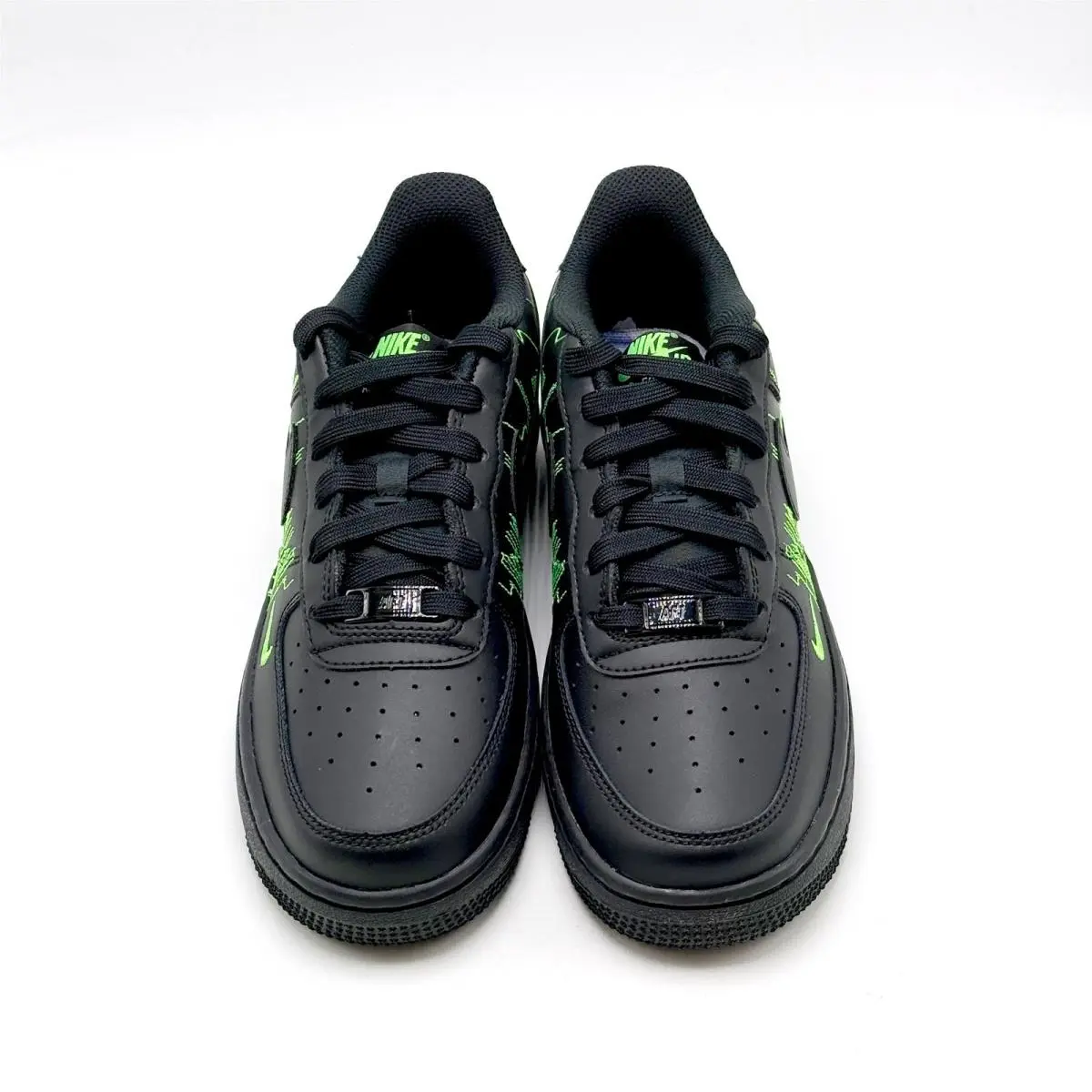 Nike shoes - Black 6