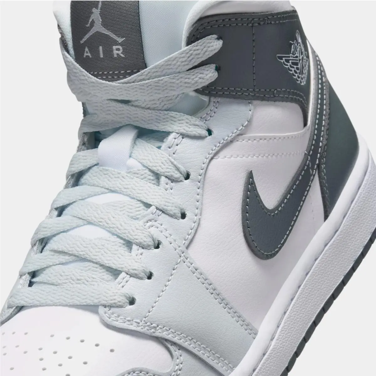 Nike shoes - Air Jordan 1 Mid - Air Mid - BQ6472-113 - White 9