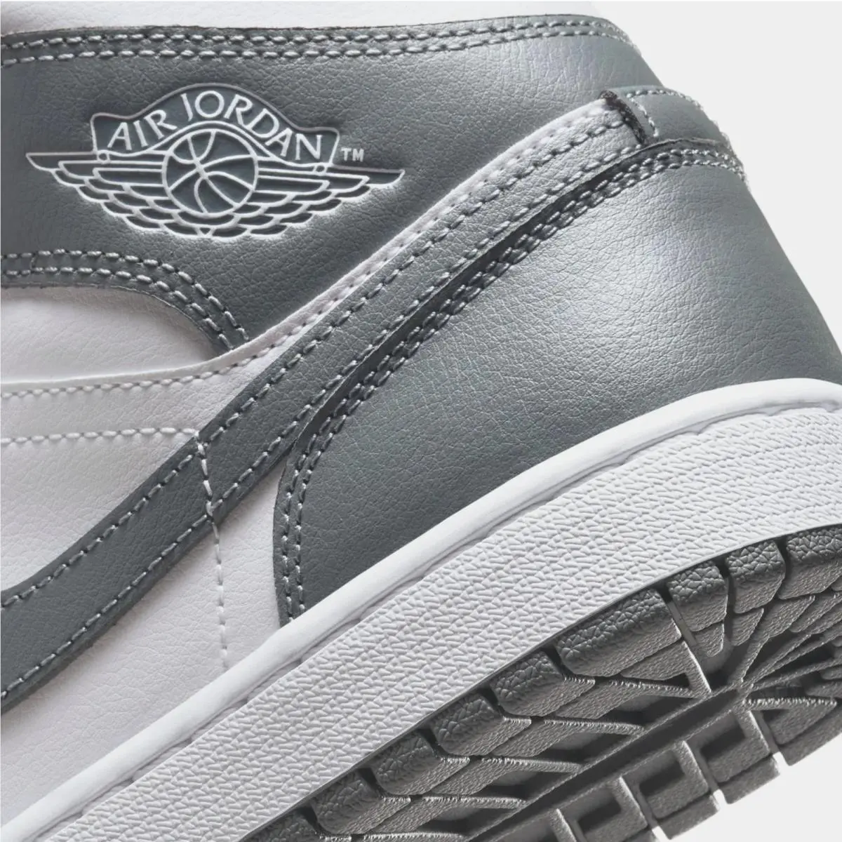 Nike shoes - Air Jordan 1 Mid - Air Mid - BQ6472-113 - White 10