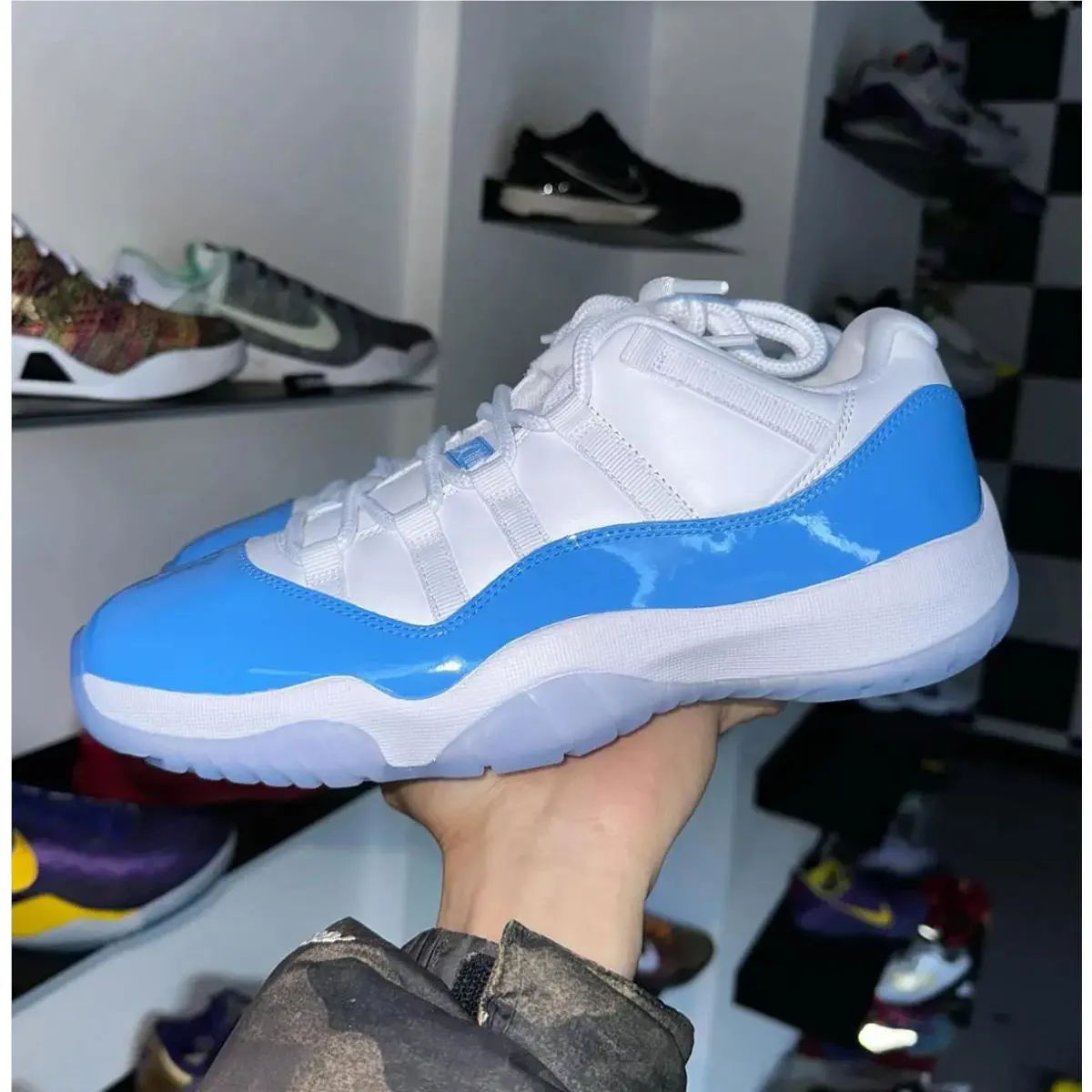 Nike shoes - Air Jordan Retro - Air Retro - FV5104-100 - Blue 6