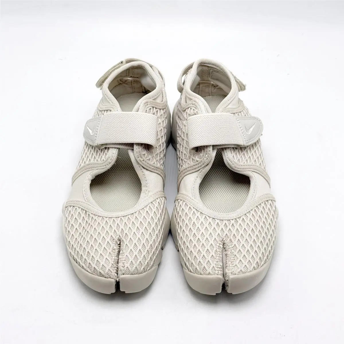 Nike shoes - HM8288100 - HM8288 100 - Brown 1