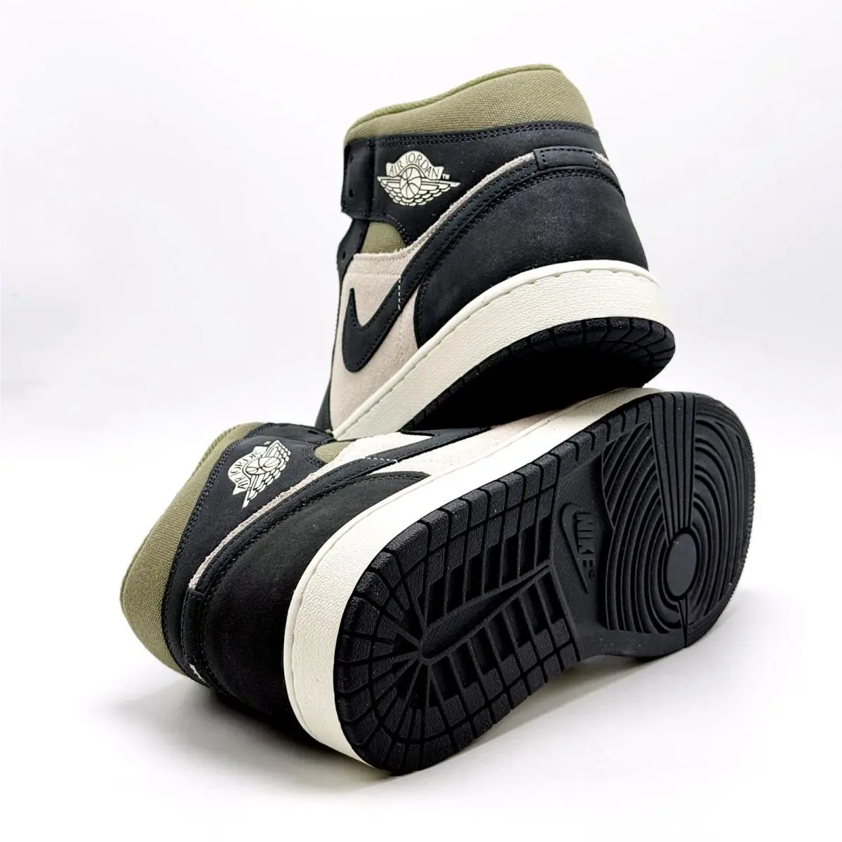 Nike shoes - Air Jordan 1 Mid SE - HV4091 102 - Brown 8