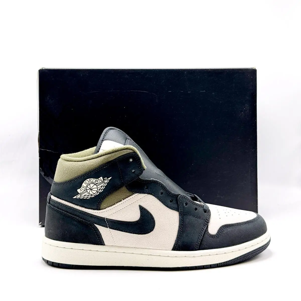 Nike shoes - Air Jordan 1 Mid SE - HV4091 102 - Brown 4