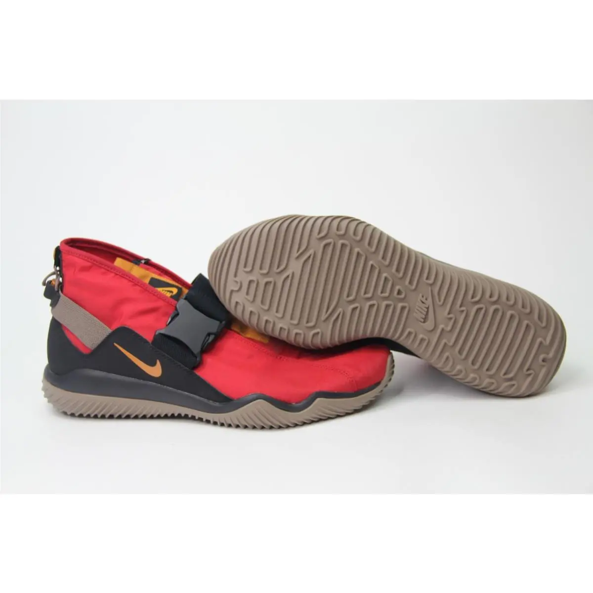Nike shoes - Nike Komyuter ESS - Komyuter ESS - AQ8131-600 - Red, Manufacturer: Gym Red Monarch Black 8
