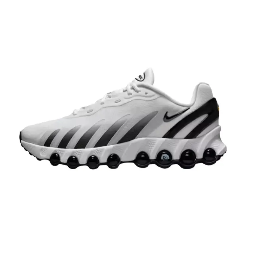 Nike shoes - White/Black 8