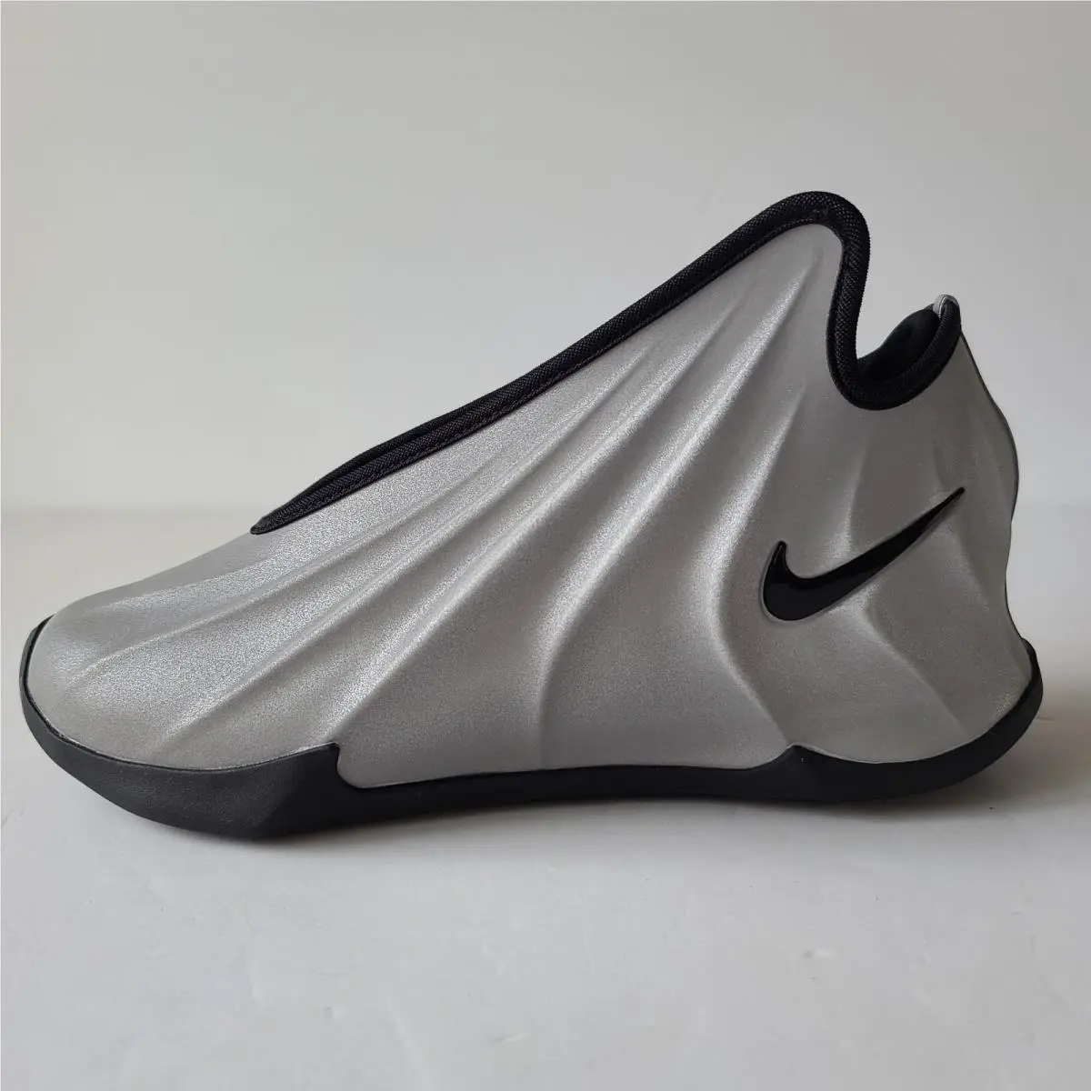 Nike GT Future Metallic Silver FZ5590-002 Men`s Size 7.5