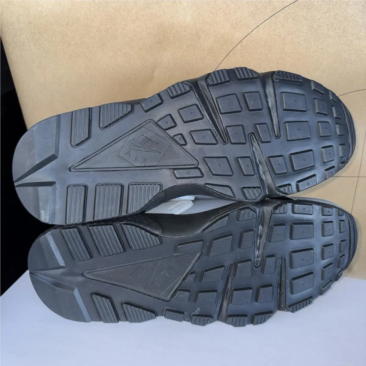 Nike shoes - Nike Air Huarache - Air Huarache - FD9781 900 - Black / White (UPC: 196155891027) 4
