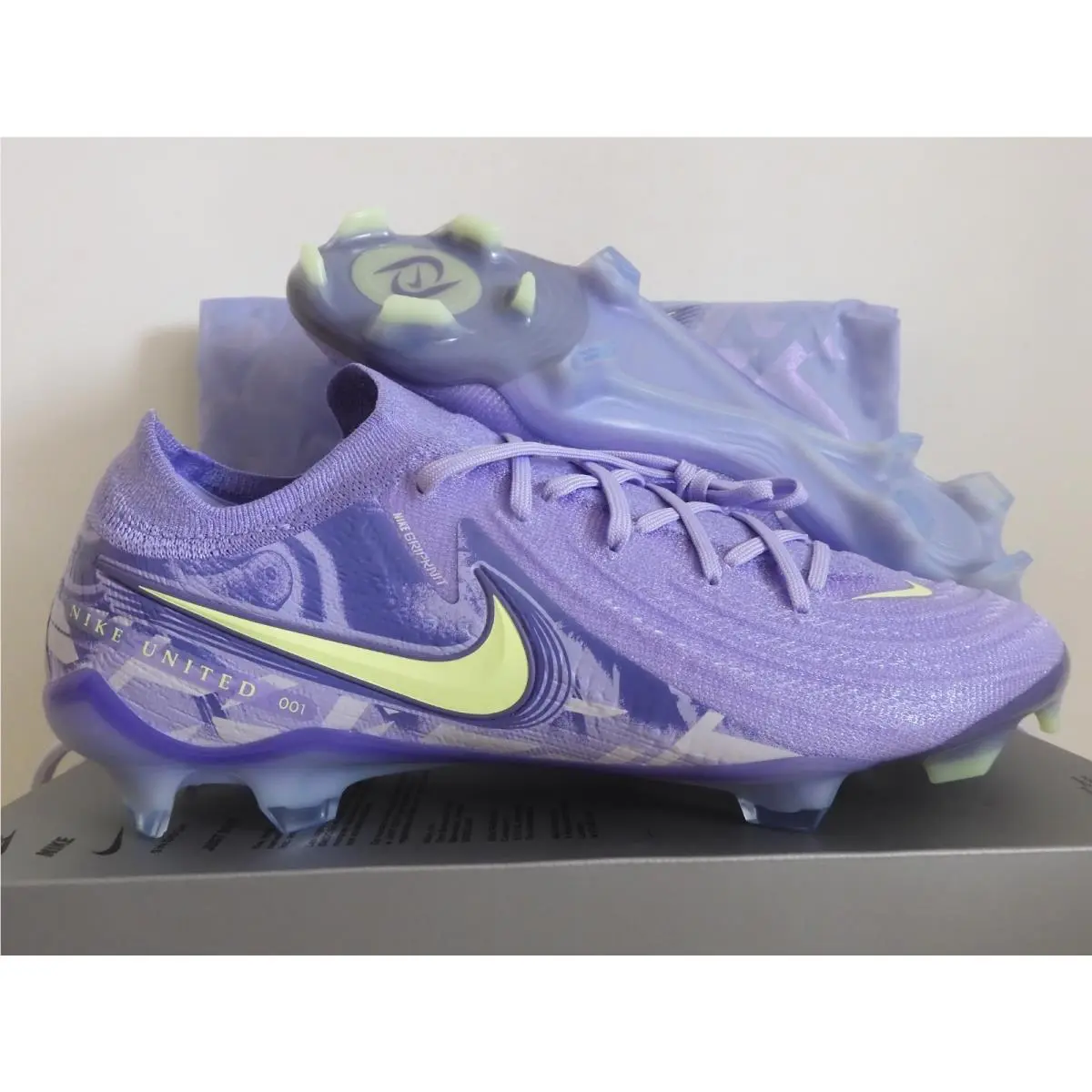 Phantom Gx 2 Elite FG United Pack Purple Agate-volt Sz 10 HF1597-500 by Nike