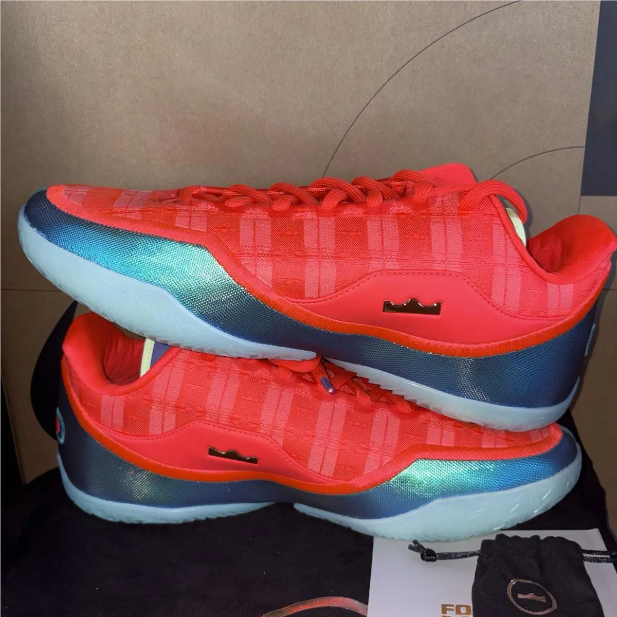 Nike shoes - Nike LeBron - LeBron - IH1513 600 - Multicolor 1
