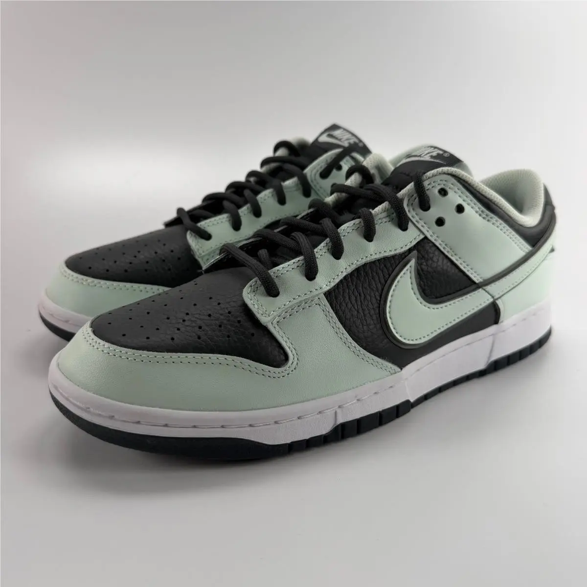 Nike Dunk Low Retro Prm Dark Smoke Grey Barely Green FZ1670-001 Mens 9