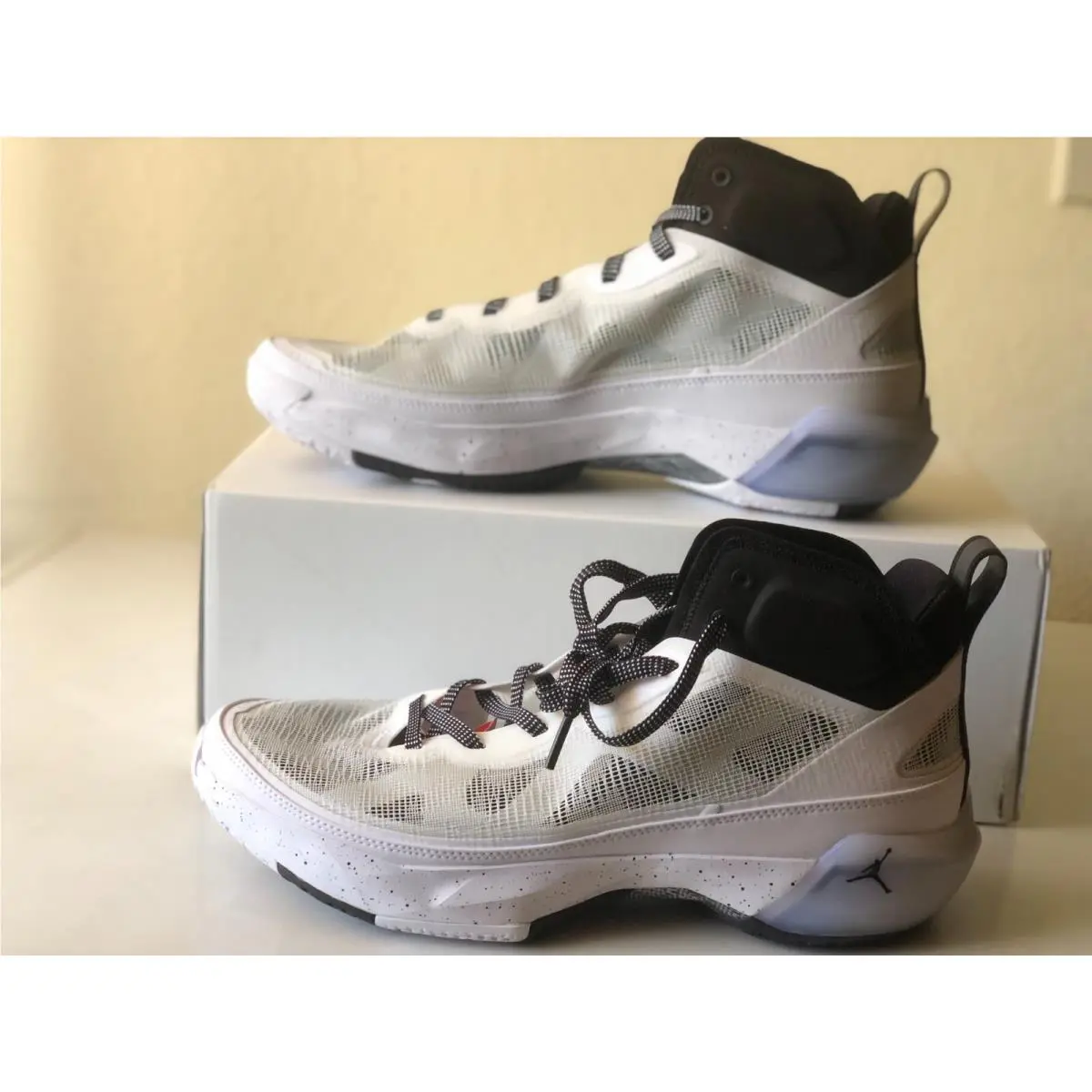 Nike Air Jordan Xxxvii 37 Oreo 2022 Men`s Size 12 - DD6958-108