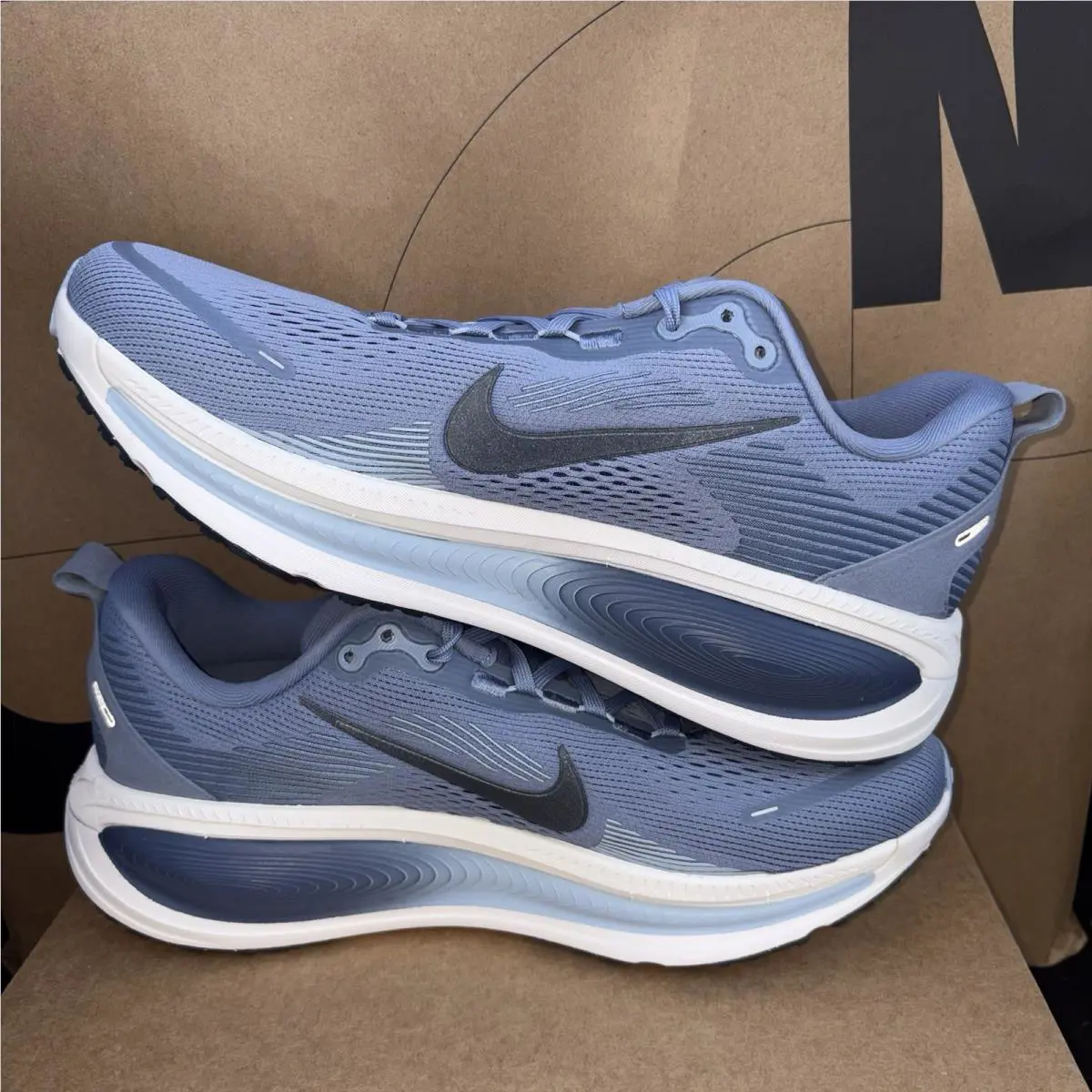Nike shoes - Nike Vomero 18 - Vomero - HM6803-402 - Blue 1