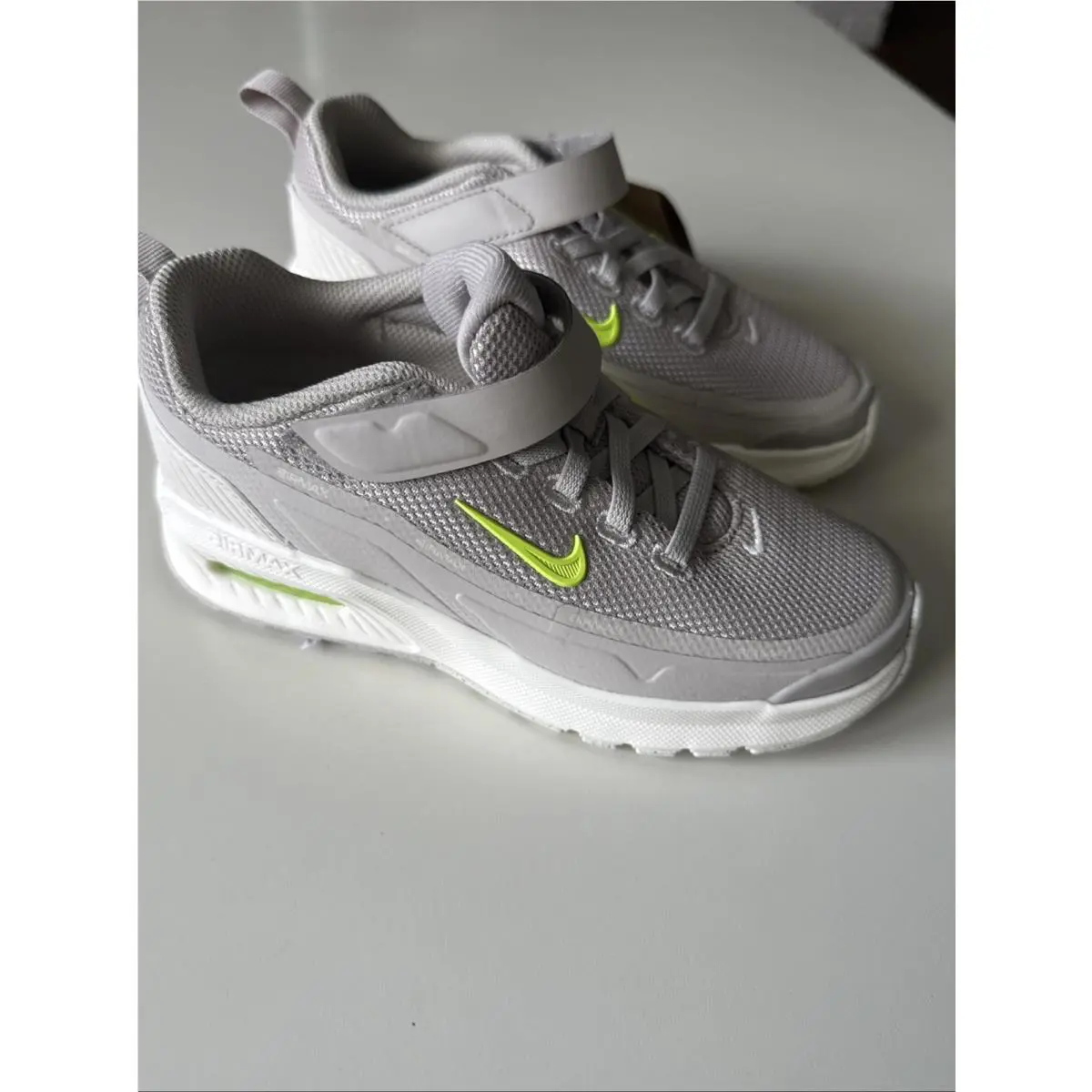 Nike shoes - II9945 - II9945 - Beige (UPC: 198487184921) 0