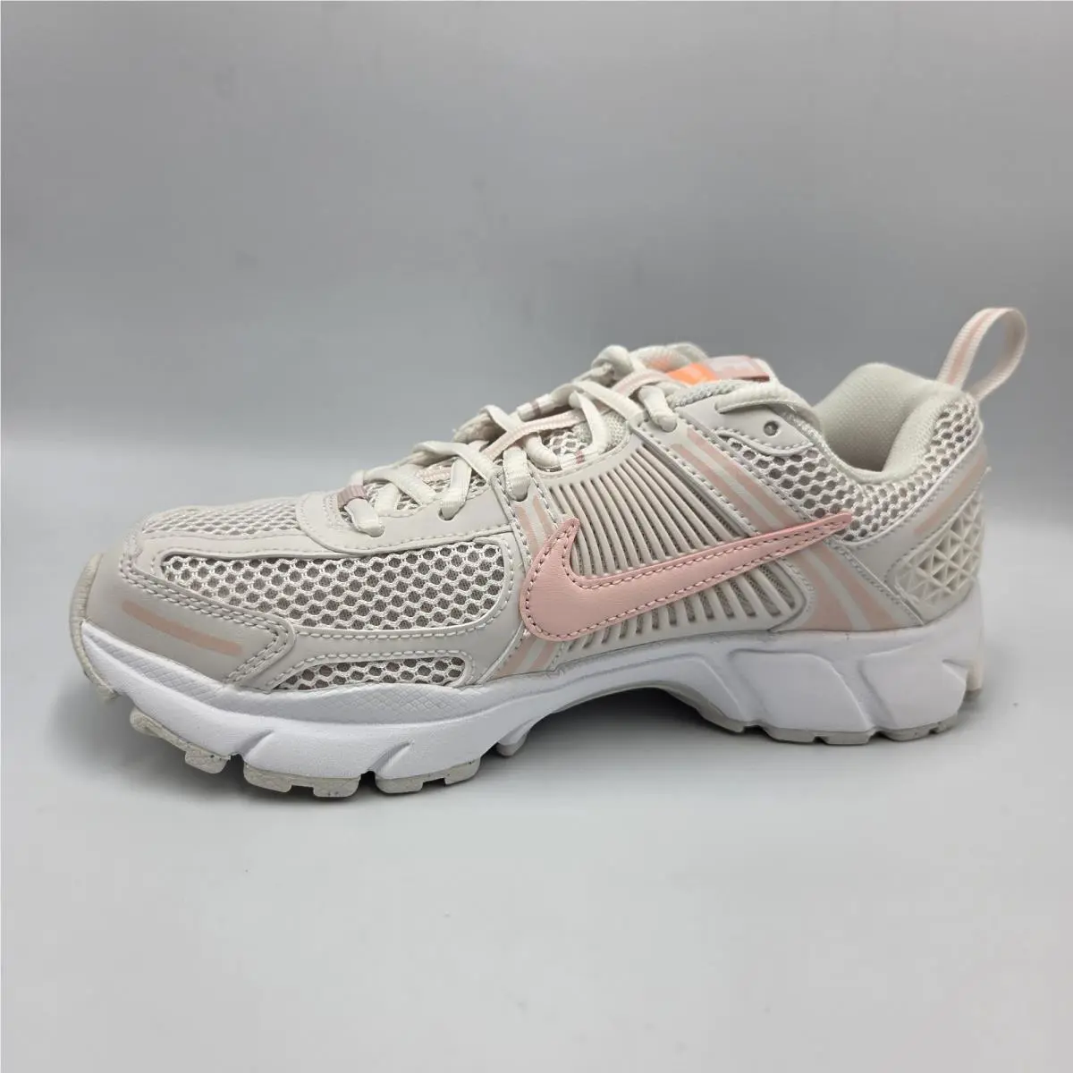Nike shoes - Nike Vomero 5 GS - Vomero - Cream 1