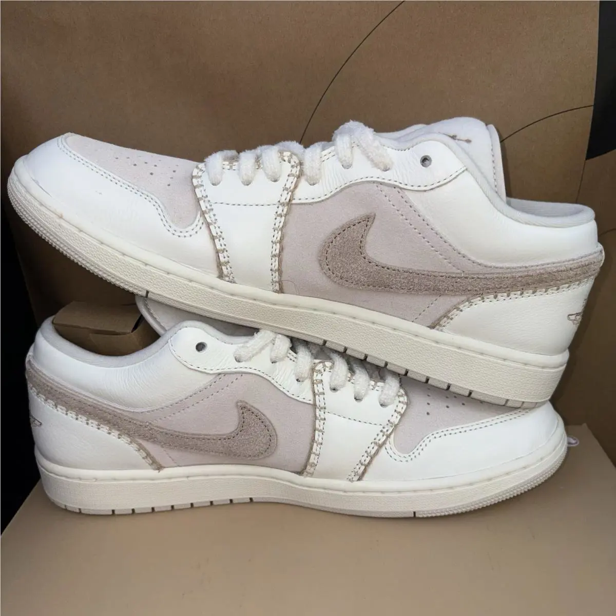 Nike shoes - Nike Air Jordan 1 - Air - Brown 2