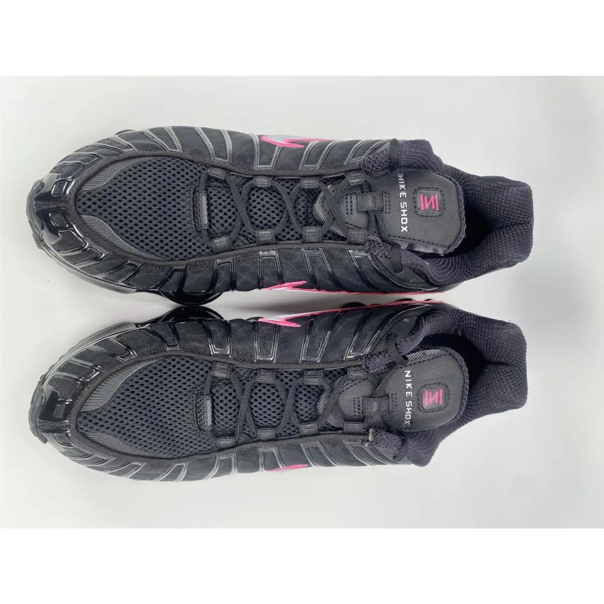 Nike shoes - Nike Shox - Shox - IO7525 010 - Black/Metallic Silver (UPC: 198487624120) 4