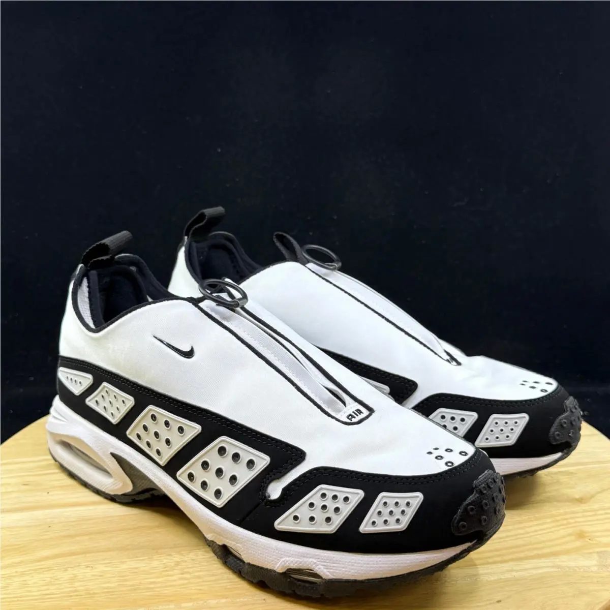 Nike shoes - White 2