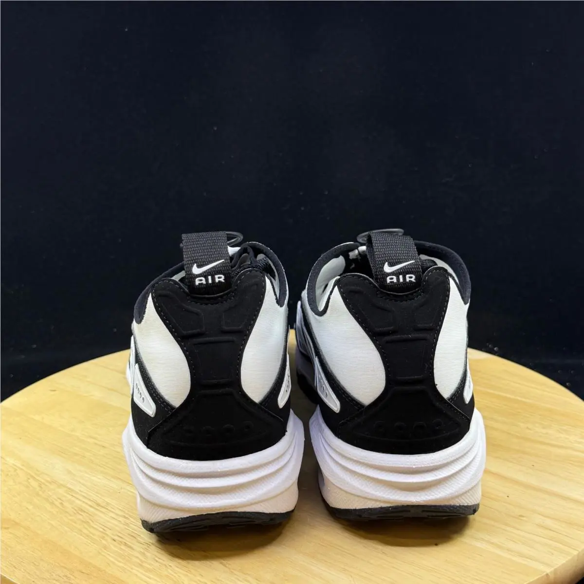 Nike shoes - White 4