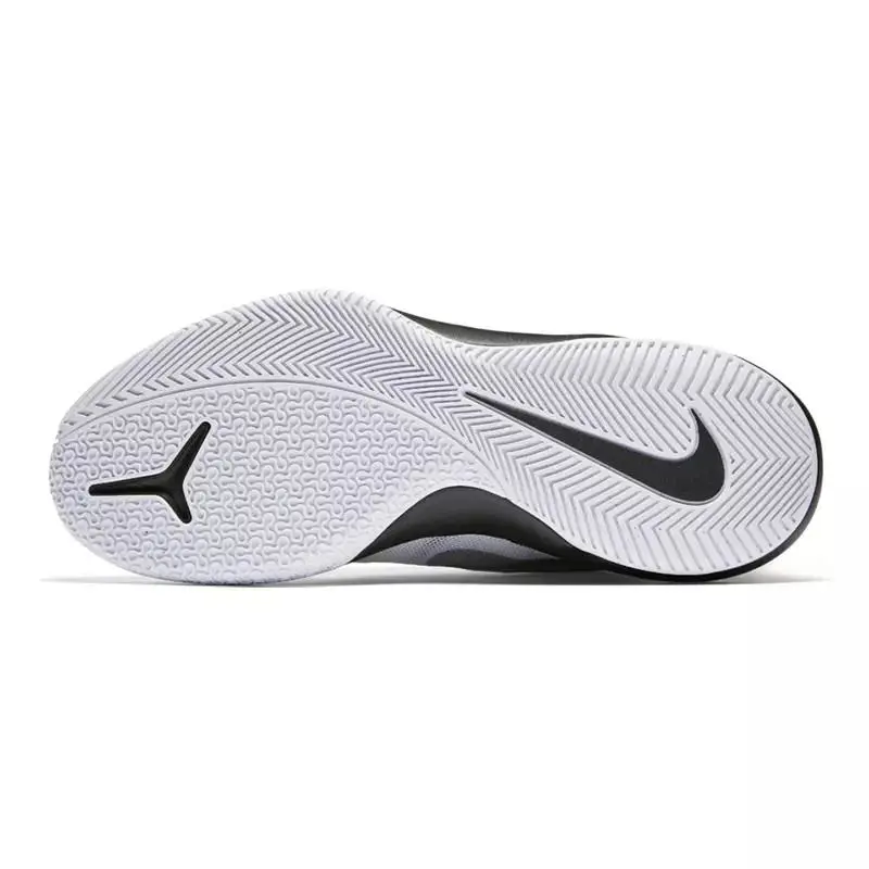 Nike shoes - Nike Air Versitile - Air Versitile - White 3