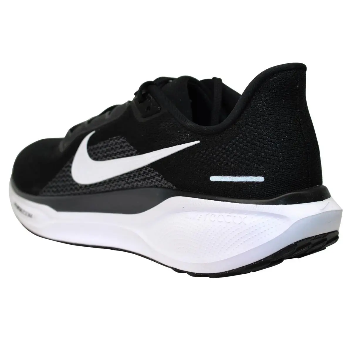 Nike shoes - Black/White (UPC: 197593754523) 3