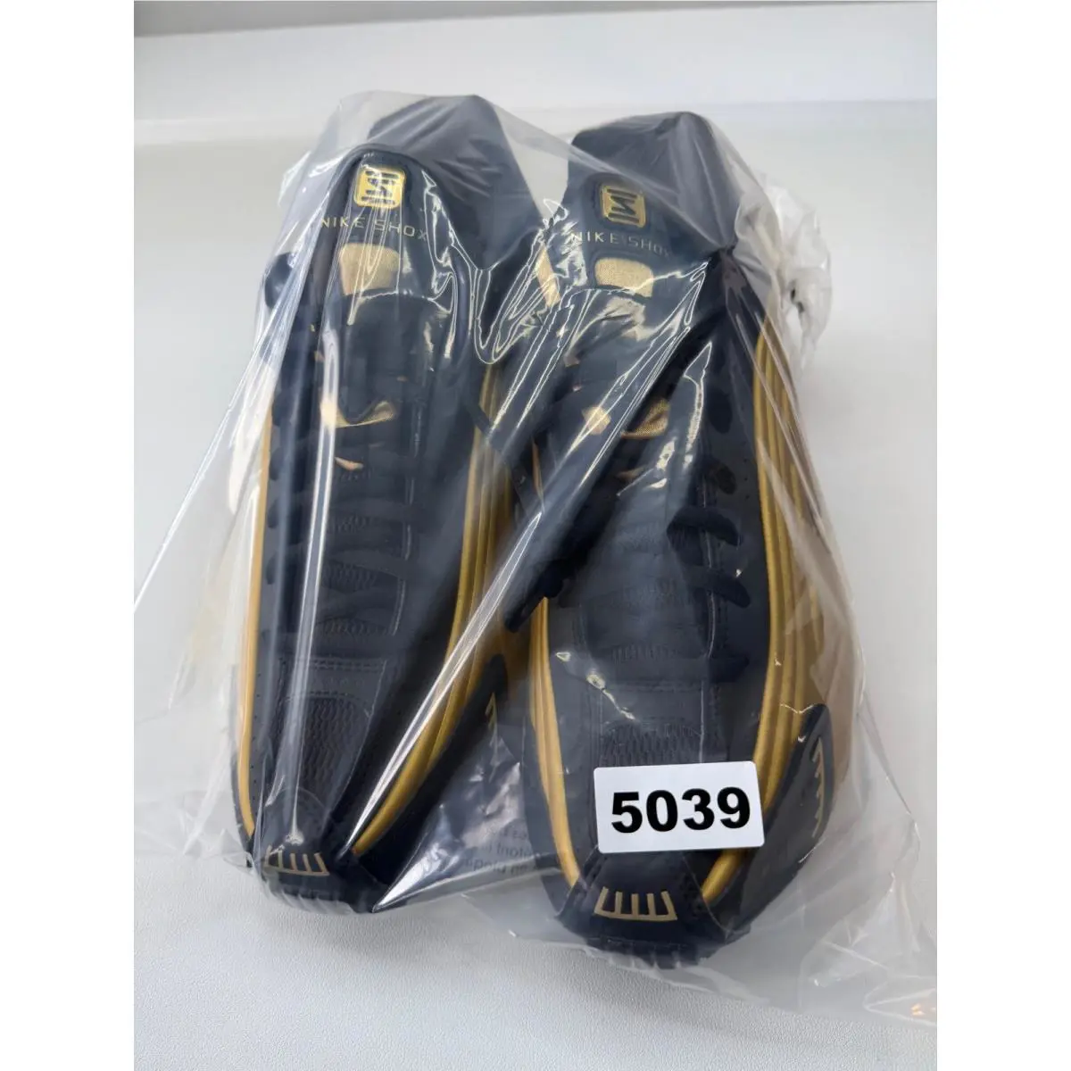 Nike shoes - Nike Shox R4 - Shox - Gold 8