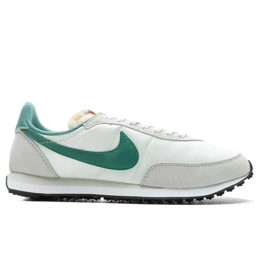 Women`s Nike Waffle Trainer 2 Ess Light Bone/green Noise DA8291 001 - 5.5 - Light Bone/Green Noise