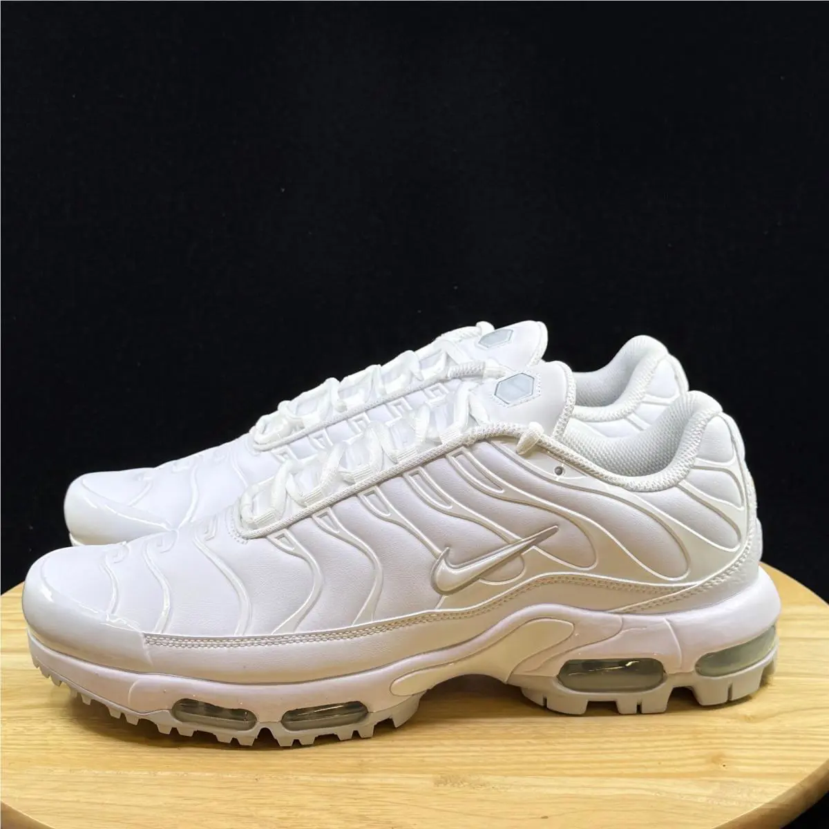 Nike shoes - White 5