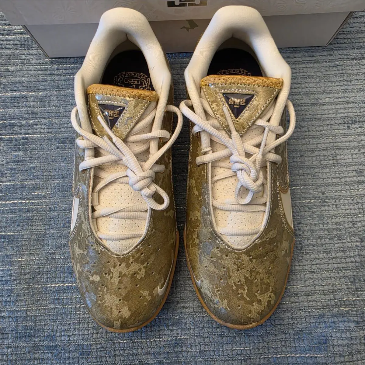 Nike shoes - Nike LeBron XXII KC GS - Gold 2