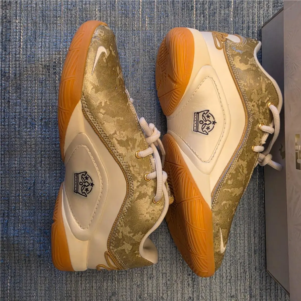 Nike shoes - Nike LeBron XXII KC GS - Gold 7