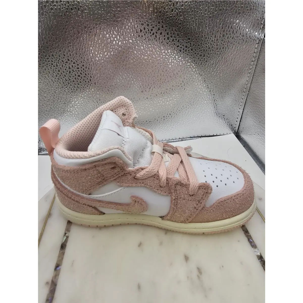 Nike shoes - Air Jordan 1 Mid - Air Mid - Pink 7