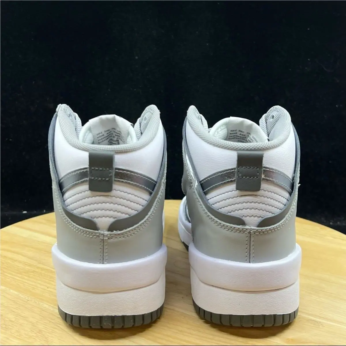 Nike shoes - White 3