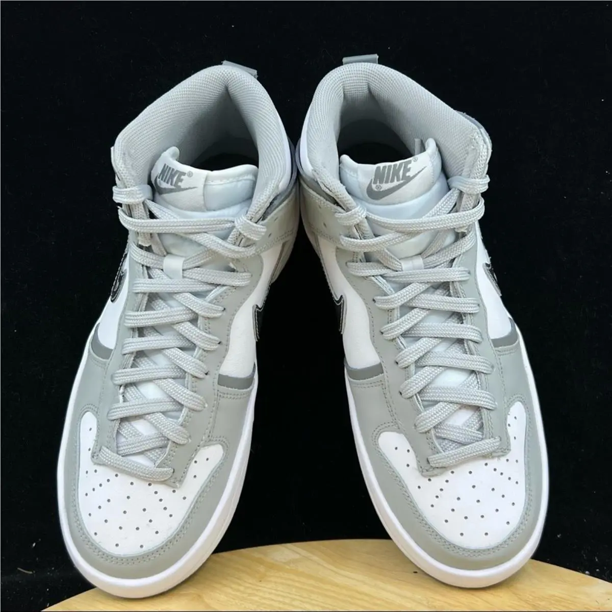 Nike shoes - White 5